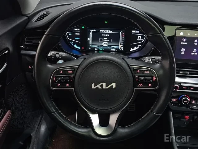 Kia Niro 1.6 HEV, снимка 8 - Автомобили и джипове - 55682013