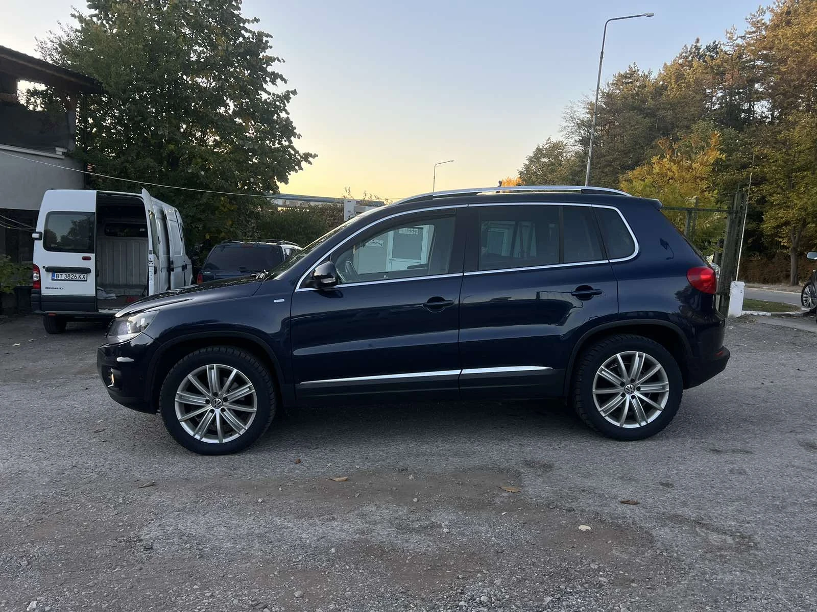 VW Tiguan 2.0140к.с.7м.NAVI4X4 - изображение 4