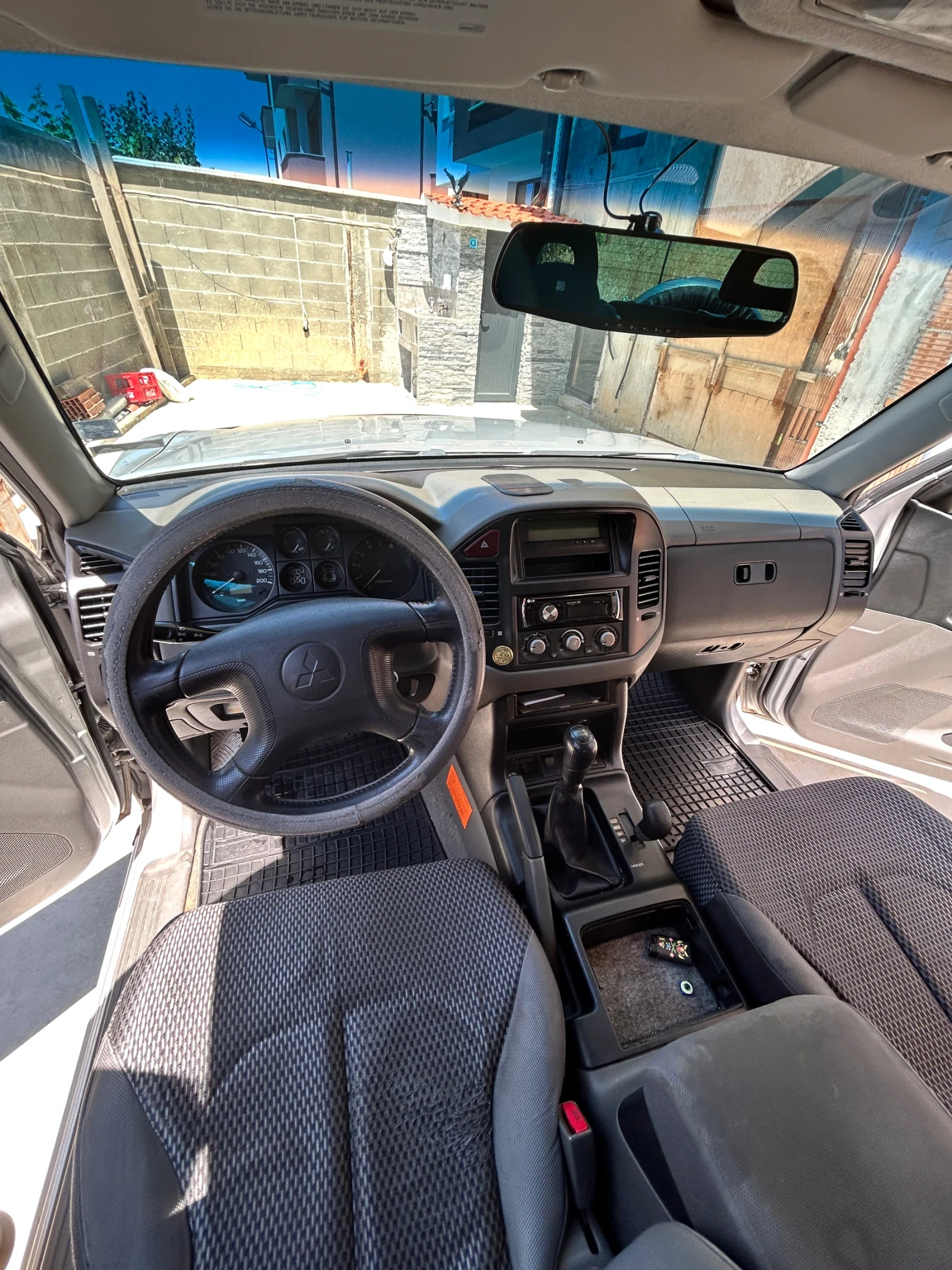 Mitsubishi Pajero  - изображение 8
