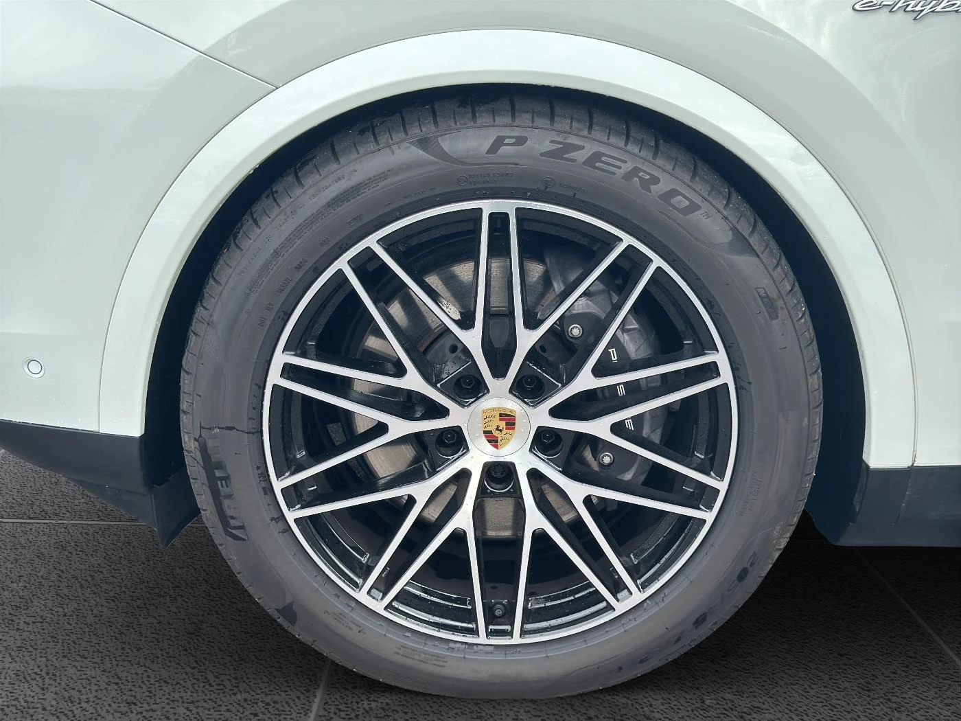 Porsche Cayenne E-HYBRID/COUPE/FACELIFT/BOSE/PANO/360/SPORT CHRONO - изображение 4