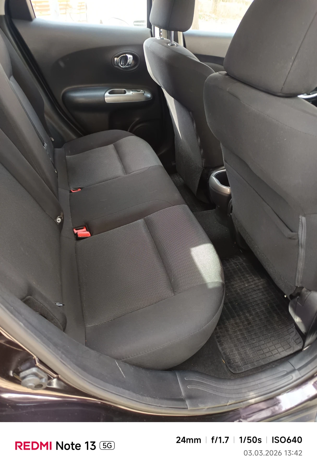 Nissan Juke 1.6i, снимка 12 - Автомобили и джипове - 54283660