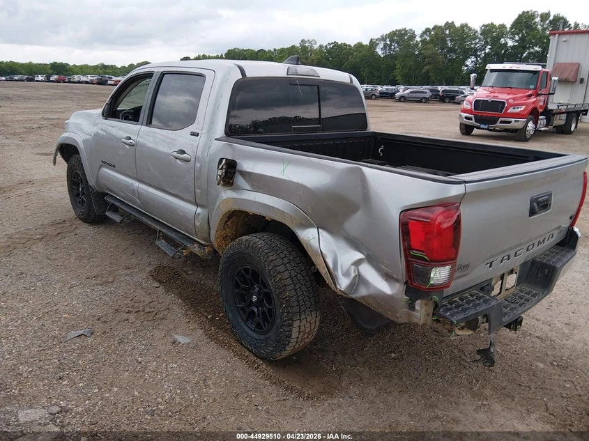 Toyota Tacoma 3.5l Sr5 V6, снимка 3 - Автомобили и джипове - 54568859