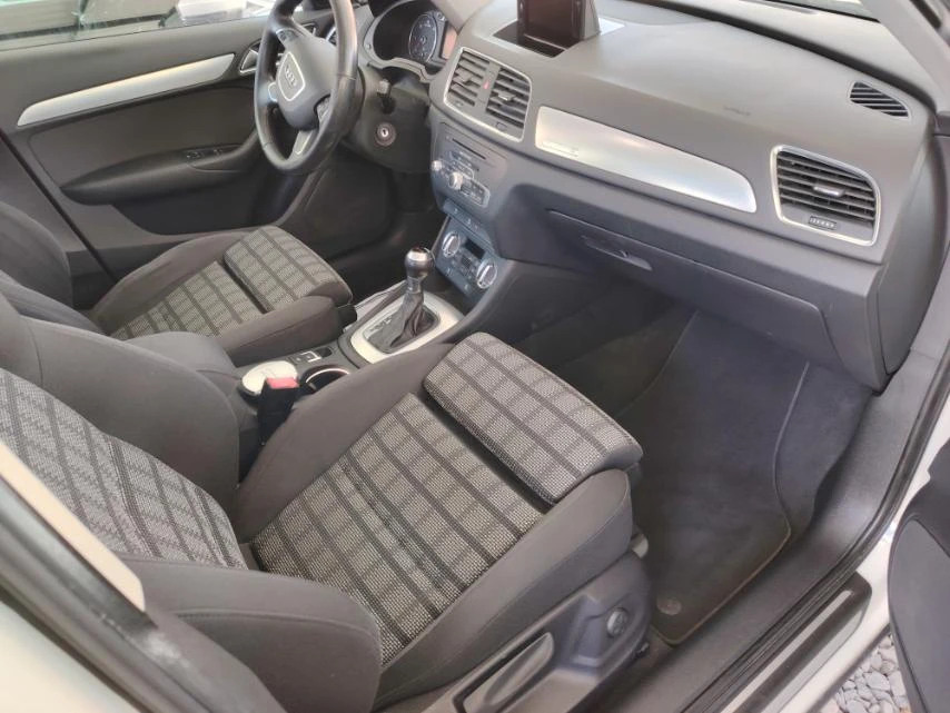 Audi Q3 S LINE-QUATRO-2.0TDi-177кс-S-TRONIC-ПАНОРАМА-ТОП!, снимка 13 - Автомобили и джипове - 54598062