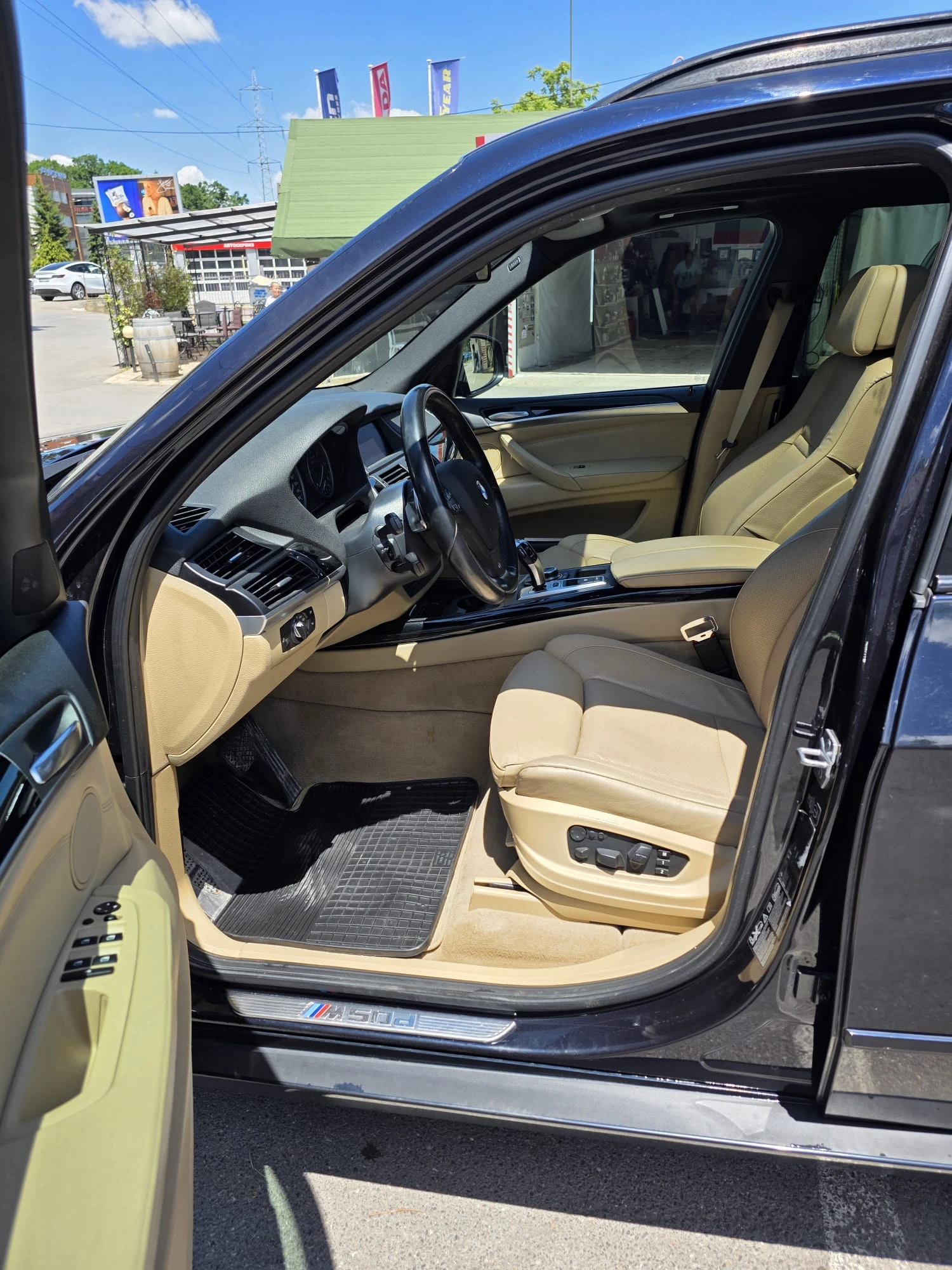 BMW X5 M50D, снимка 7 - Автомобили и джипове - 54903593