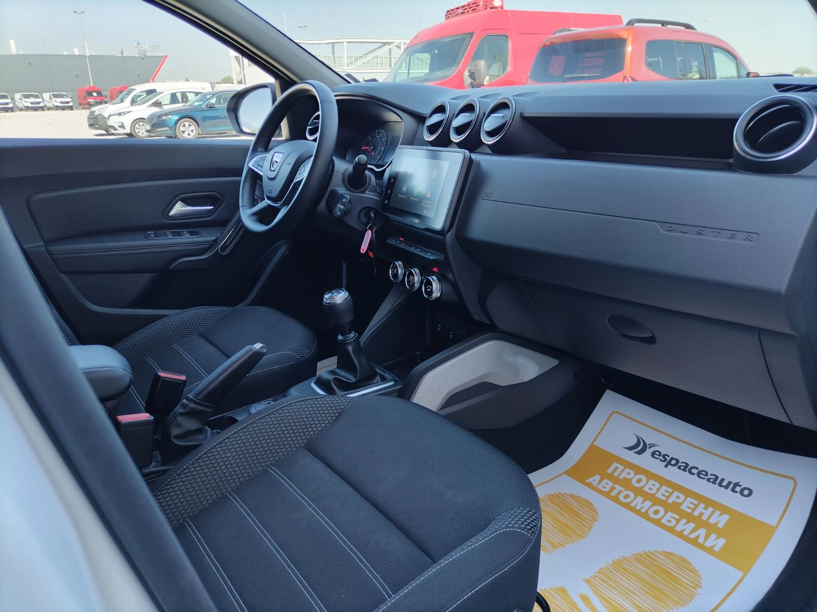 Dacia Duster KAPARIRAN!!! 1.5dCi/115к.с./4x4/Prestige, снимка 13 - Автомобили и джипове - 55790806