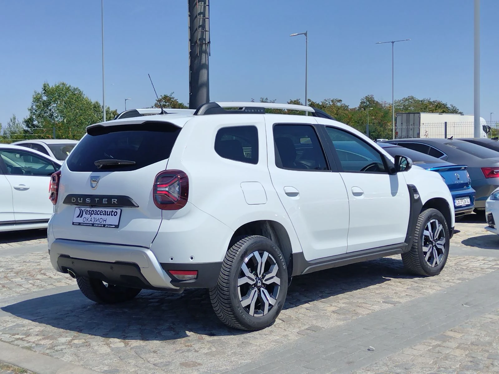 Dacia Duster KAPARIRAN!!! 1.5dCi/115к.с./4x4/Prestige, снимка 4 - Автомобили и джипове - 55790806