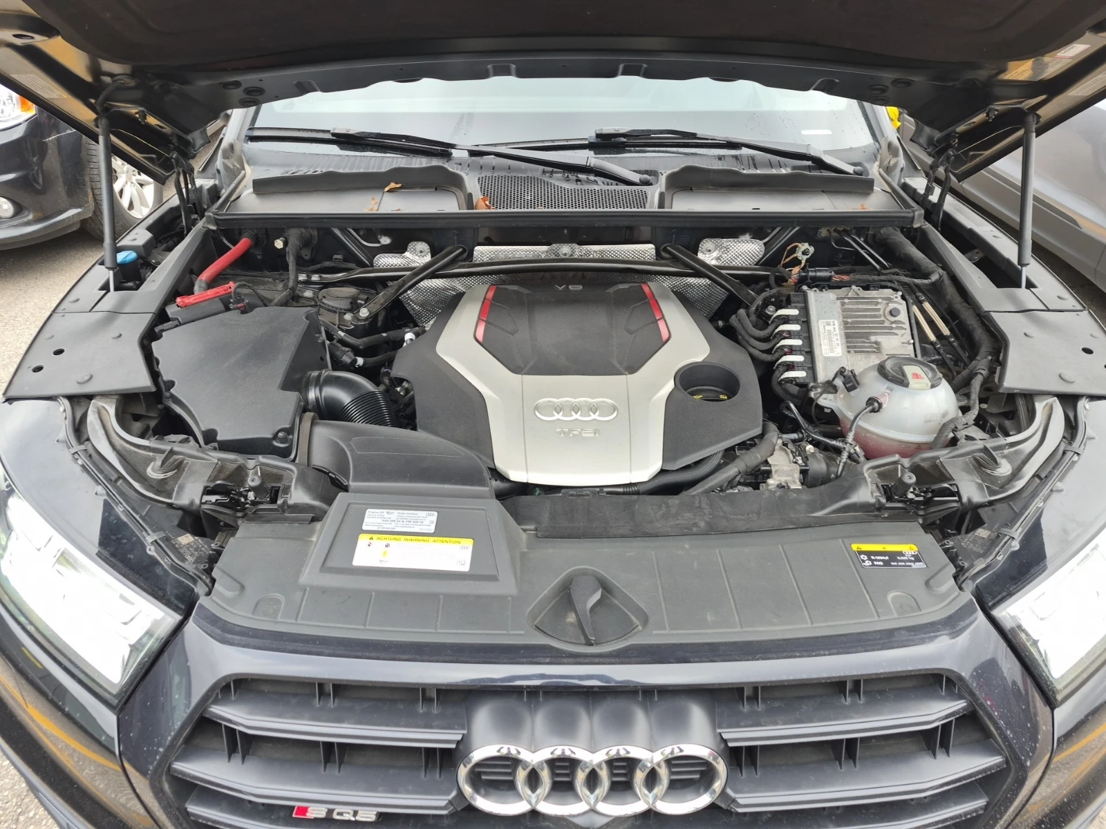 Audi SQ5 TECHNIK / АВТОКРЕДИТ, снимка 16 - Автомобили и джипове - 56509554