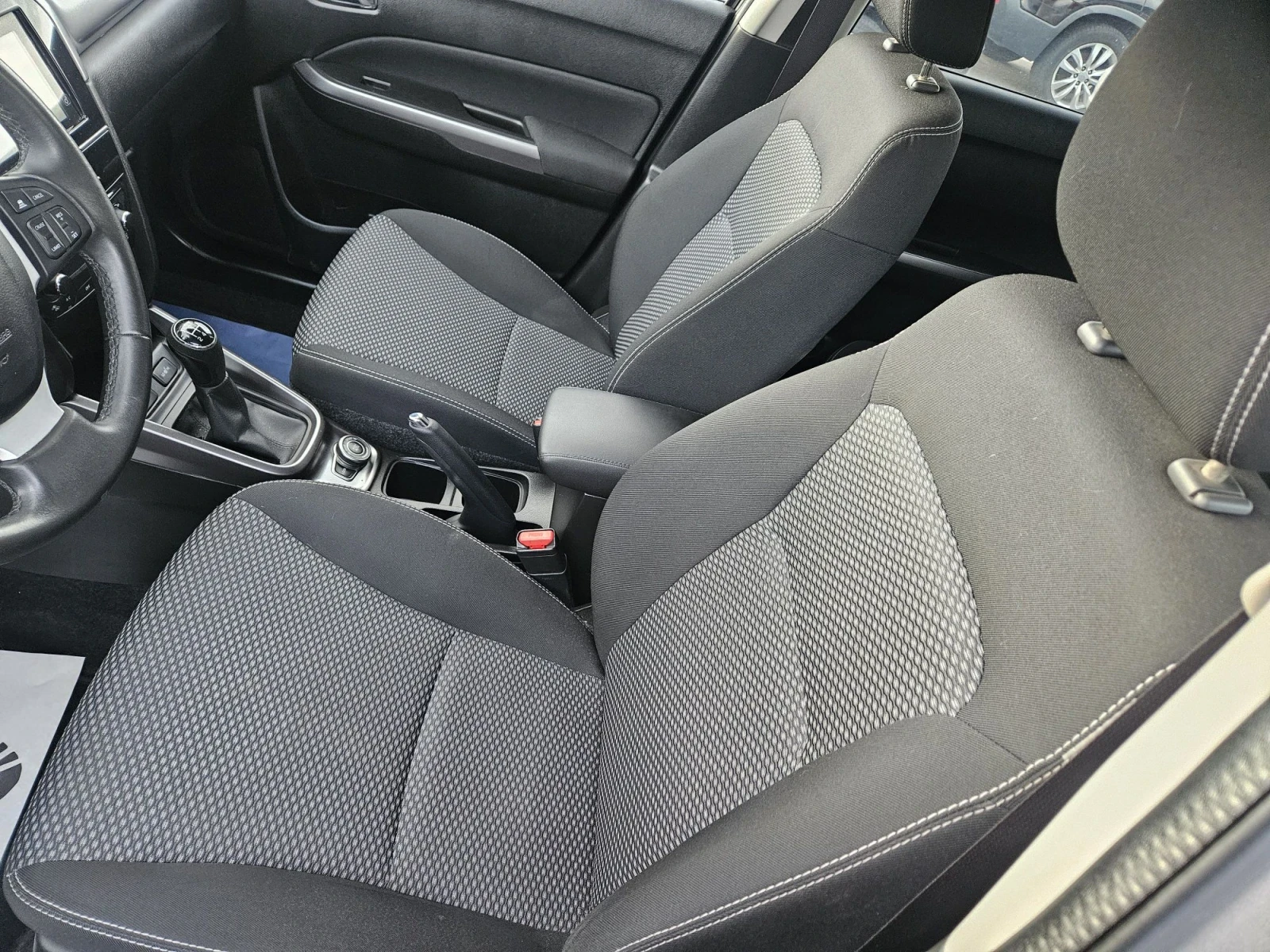 Suzuki Vitara, снимка 9 - Автомобили и джипове - 56700392