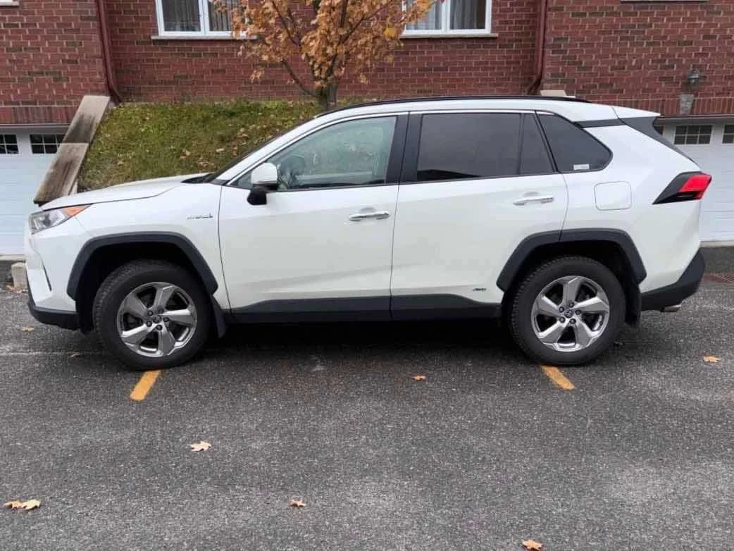Toyota Rav4 * Hybrid Limited * CARFAX * ПАНОРАМА * ПОДГРЕВ * 