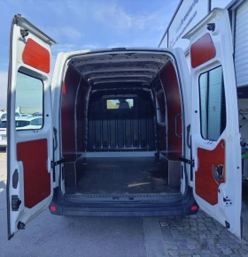Renault Master 2.3dCi/150к.с./L2H2/Start&Stop, снимка 16