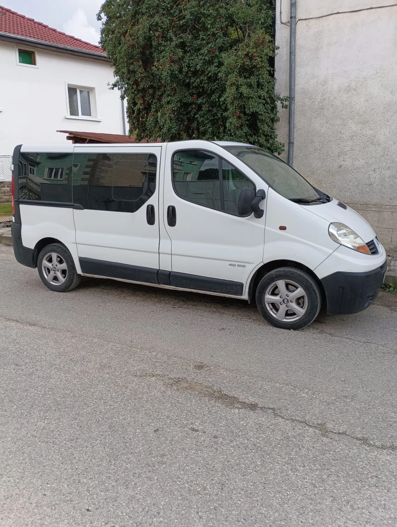 Renault Trafic, снимка 6 - Бусове и автобуси - 48089675