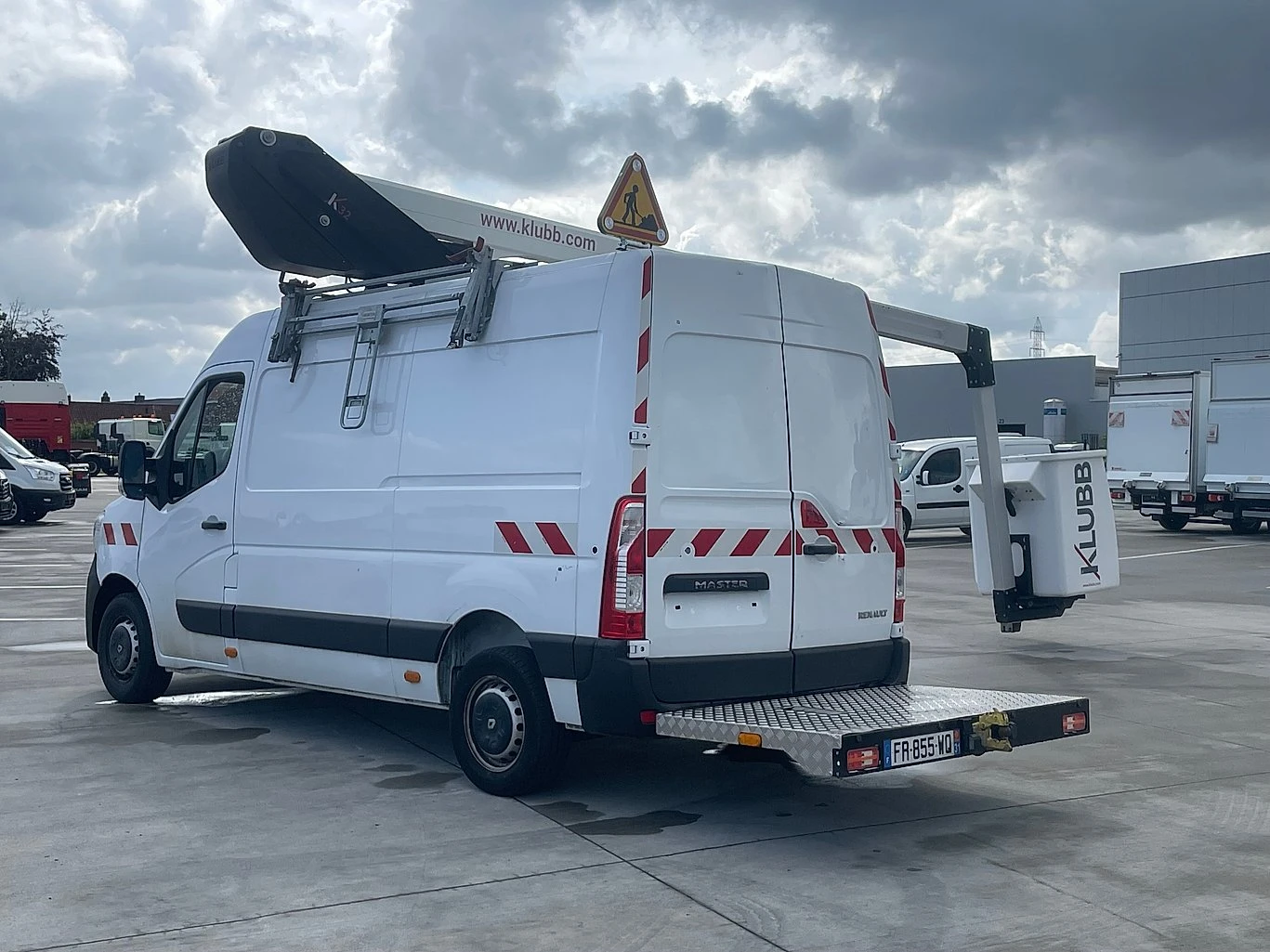 Renault Master ВИШКА L2H2 - изображение 3