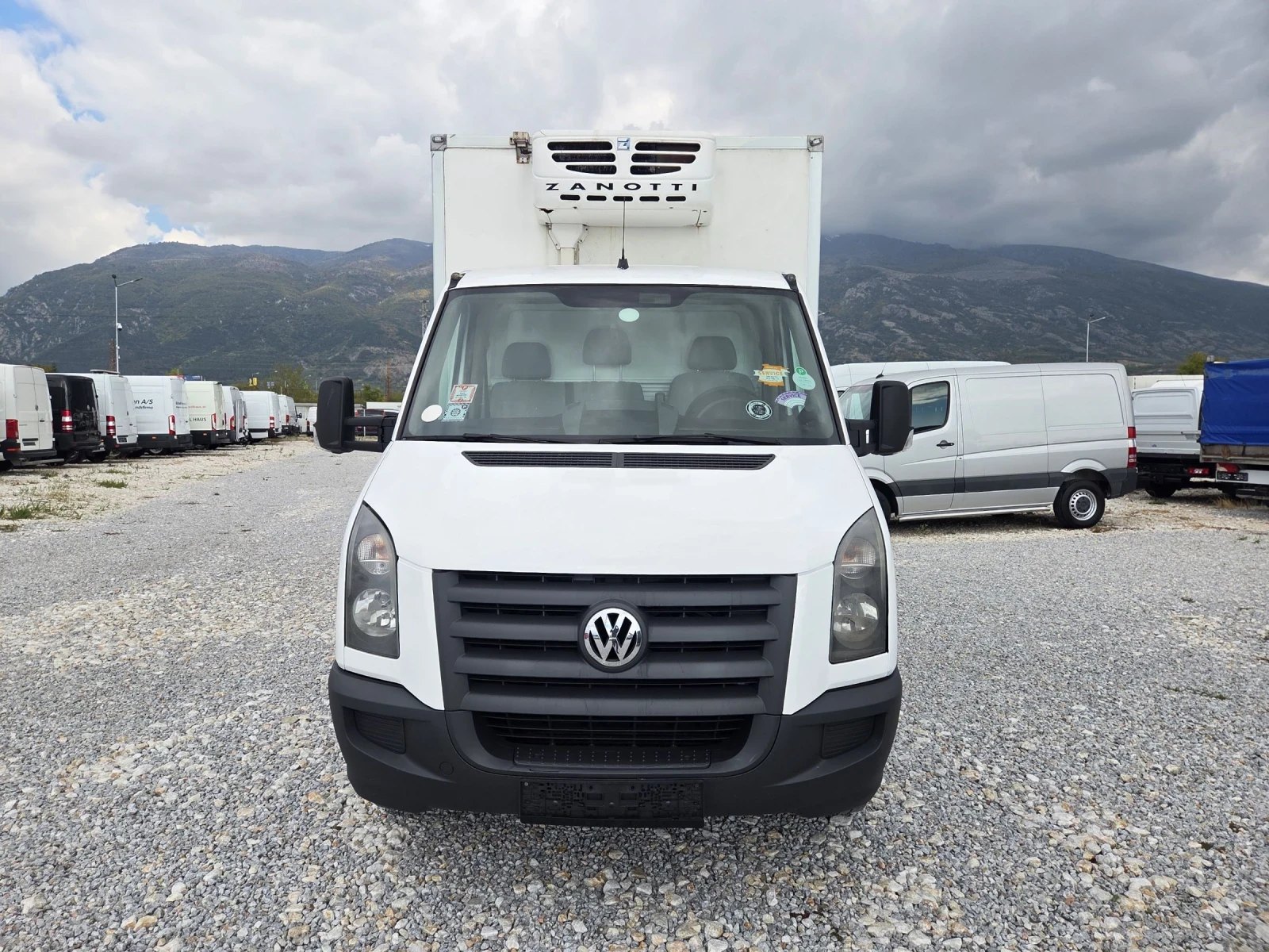VW Crafter 2.5 TDI, ХЛАДИЛЕН, ПАДАЩ БОРД, Клима, До 3.5т - изображение 8