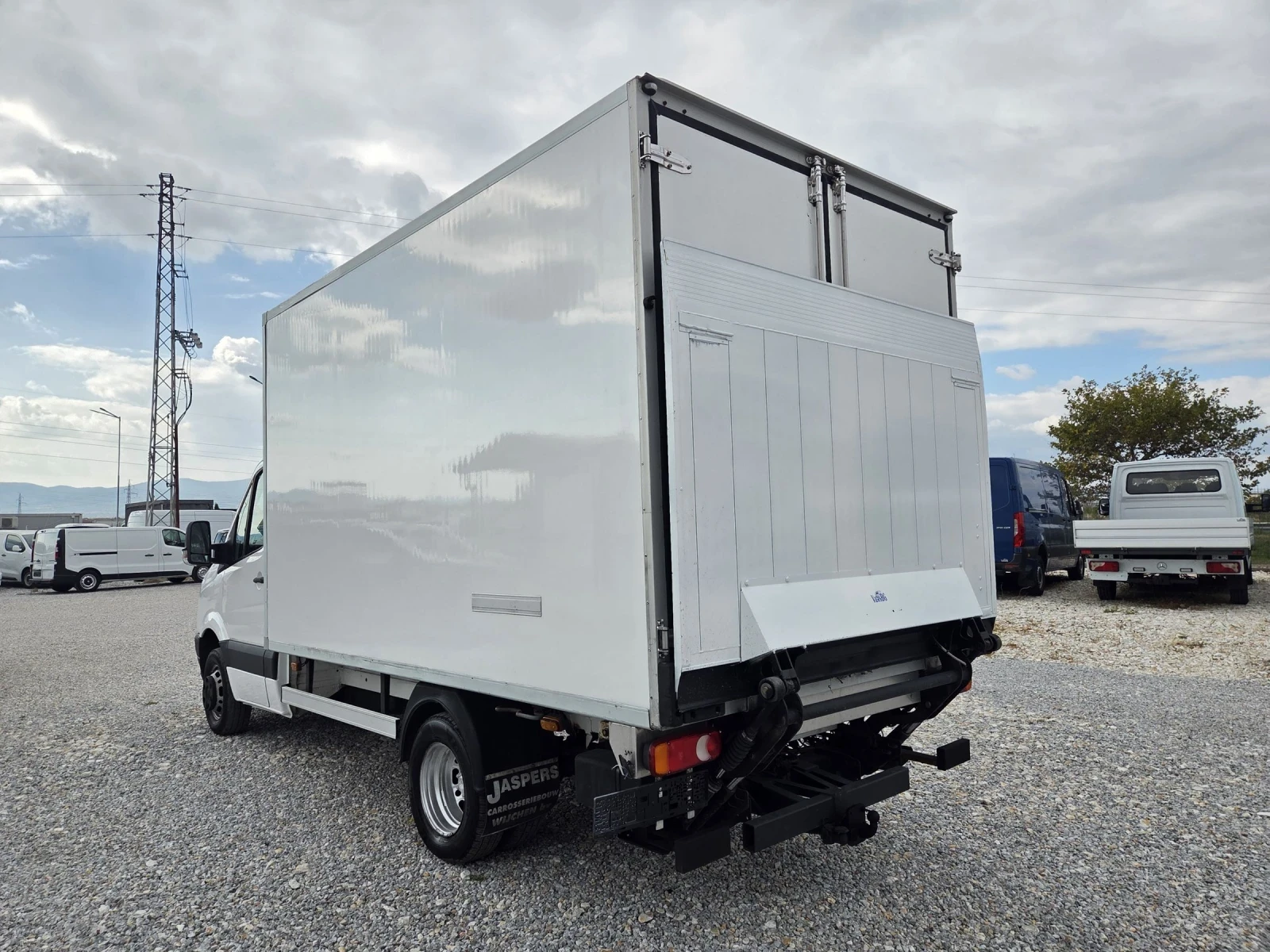 VW Crafter 2.5 TDI, ХЛАДИЛЕН, ПАДАЩ БОРД, Клима, До 3.5т - изображение 3