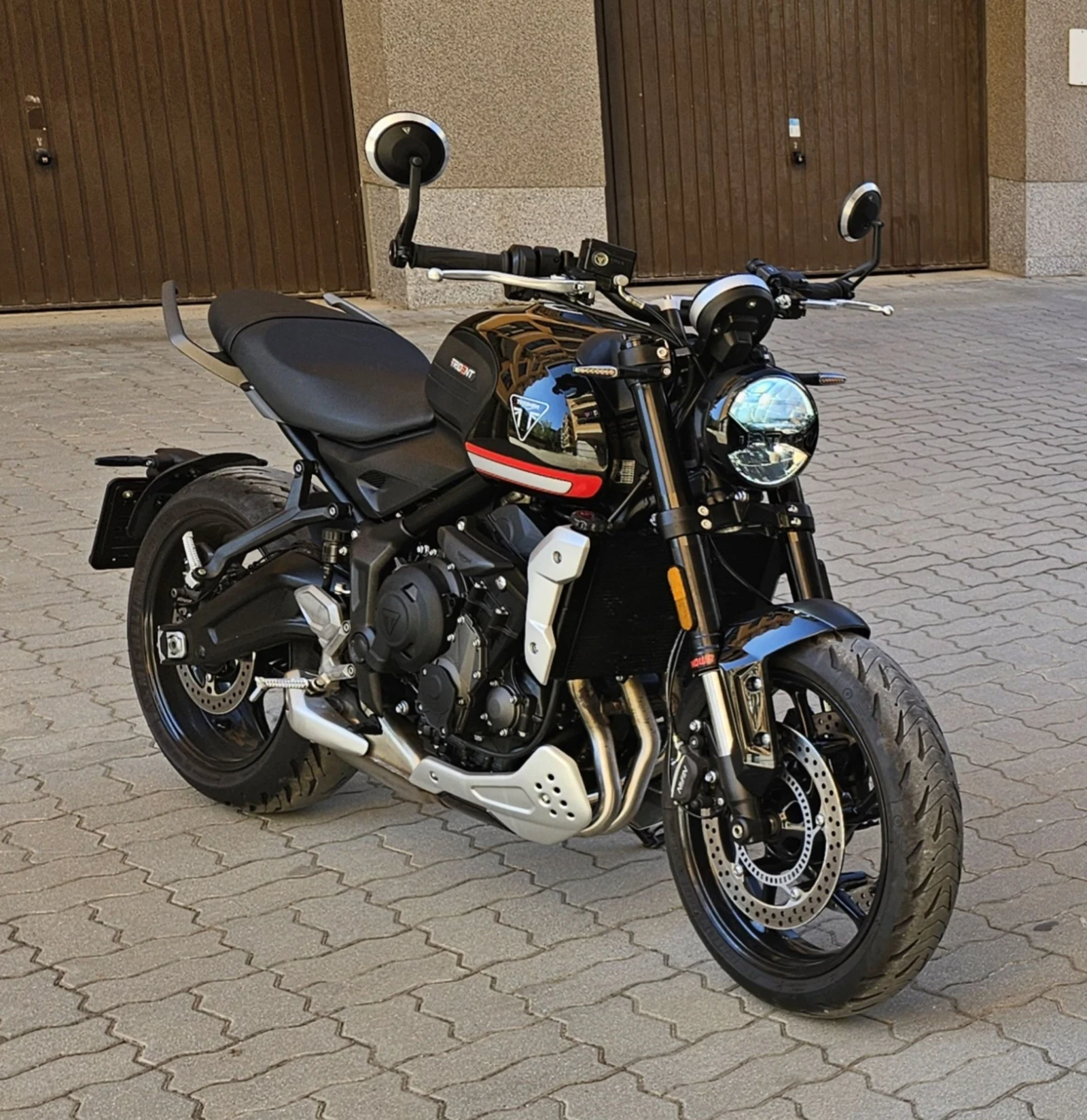 Triumph Trident | Mobile.bg � ����������� 1