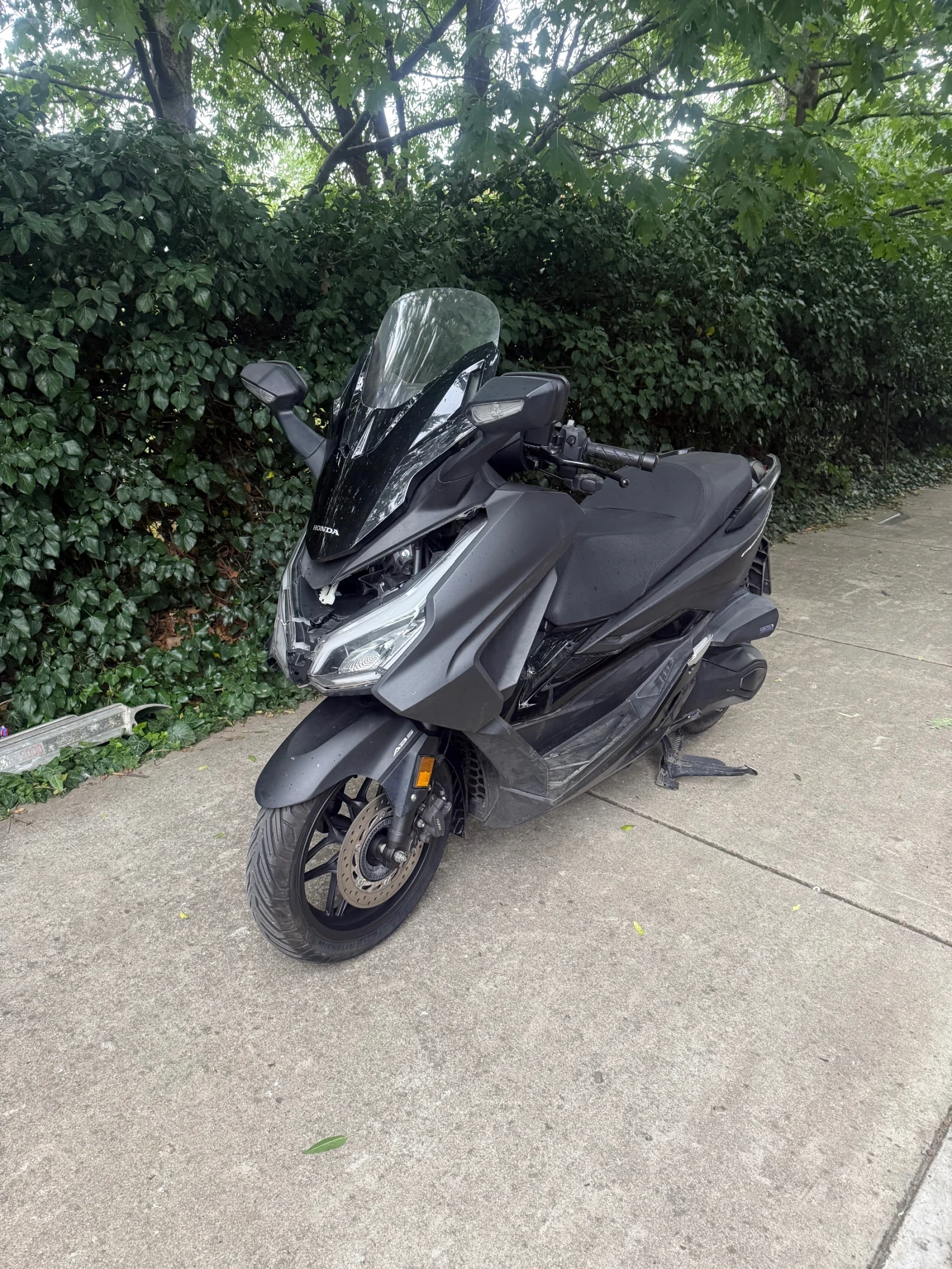 Honda Forza 350 2023 7000 km, снимка 3 - Мотоциклети и мототехника - 55406704