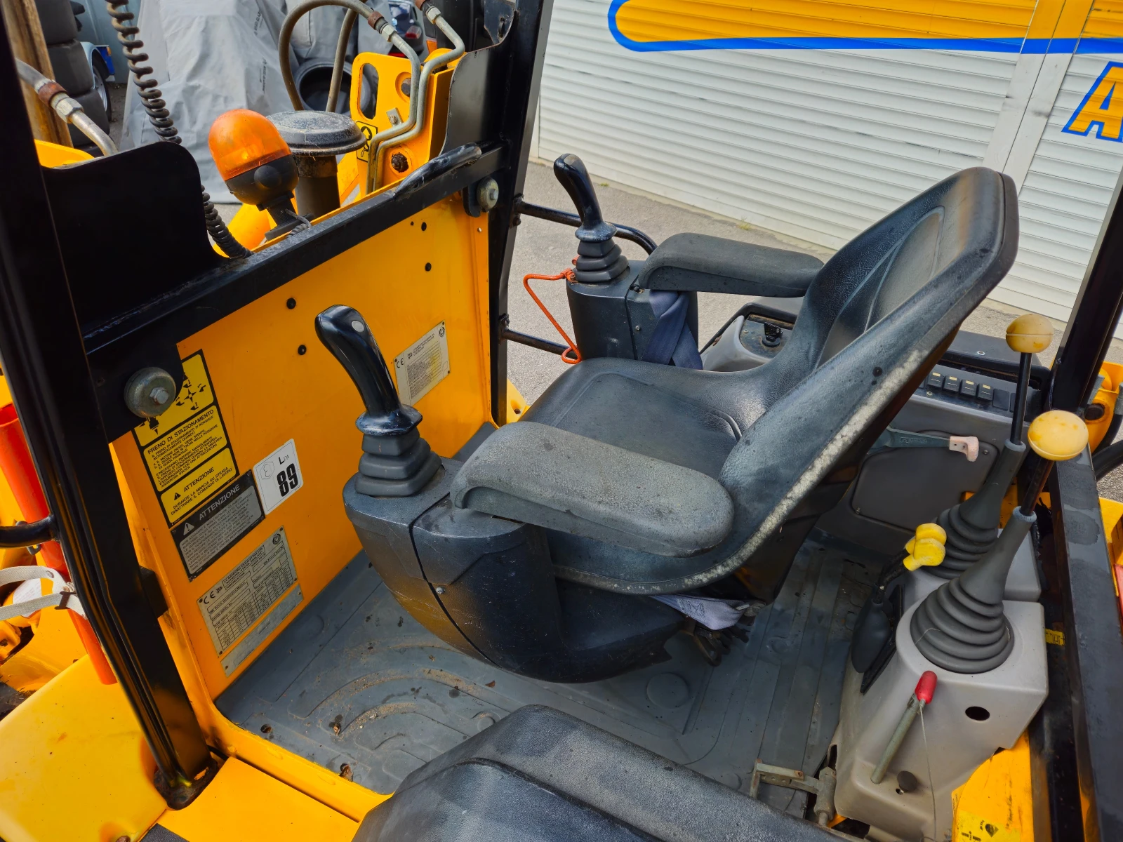  JCB 1-CX-HIGHFLOW | Mobile.bg   11