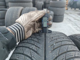 Гуми Зимни 235/60R18, снимка 6 - Гуми и джанти - 43725238