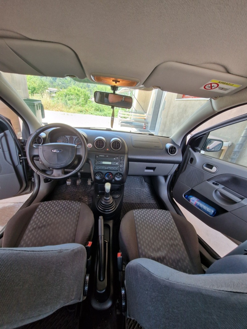 Ford Fiesta, снимка 5 - Автомобили и джипове - 46470615