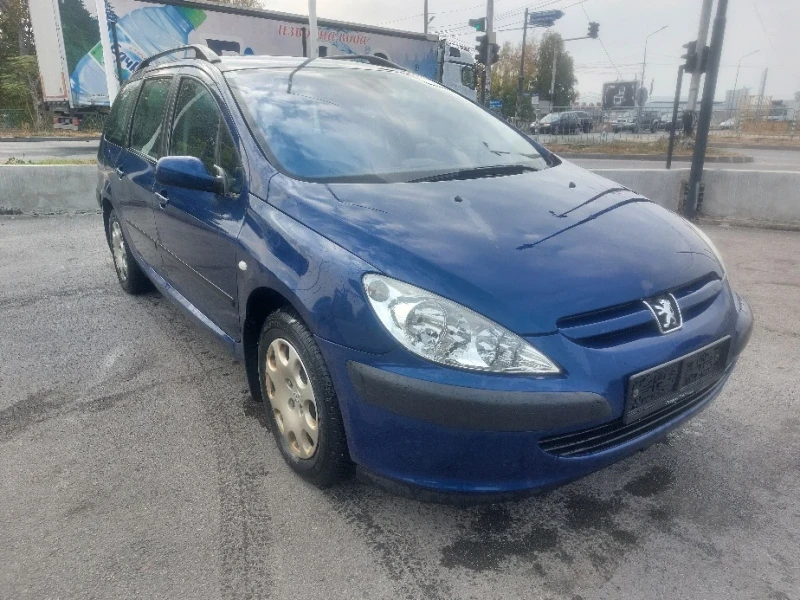 Peugeot 307 1.4 бензин Топ състояние , снимка 2 - Автомобили и джипове - 47949145