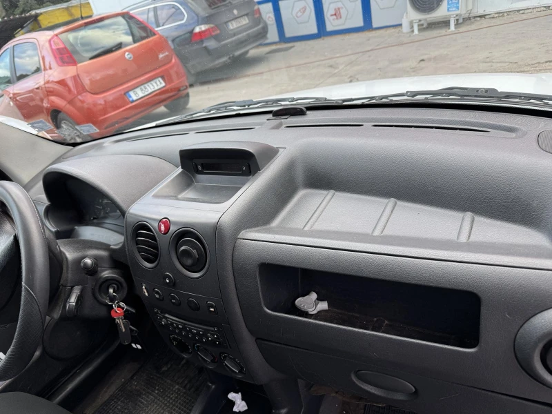 Citroen Berlingo, снимка 3 - Автомобили и джипове - 48701758