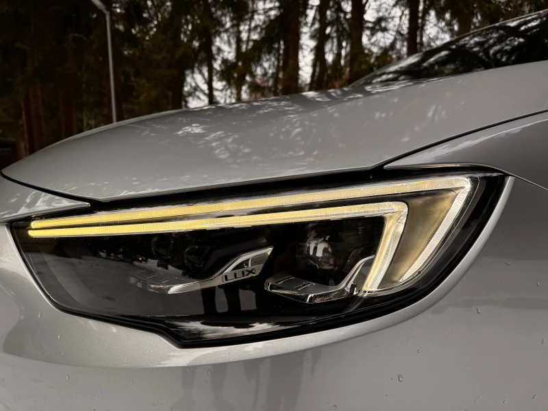 Opel Insignia Grand Sport (B) 1.6 Turbo (200 к.с.), снимка 12 - Автомобили и джипове - 49521632