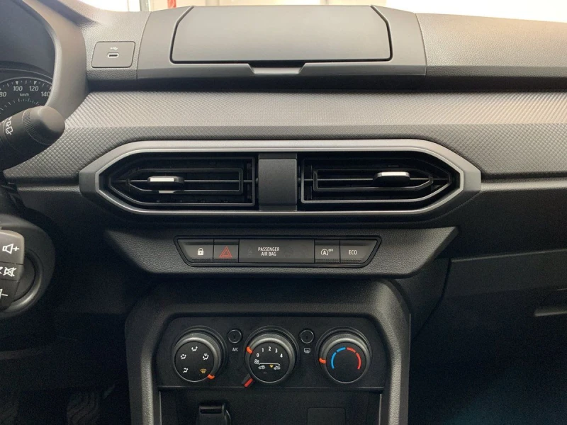 Dacia Jogger НОВ!!/ESSENTIAL/91HP/ECO-G 100/PDC/LED/153Е, снимка 14 - Автомобили и джипове - 50360169