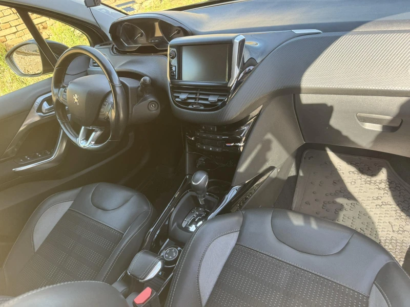 Peugeot 2008, снимка 5 - Автомобили и джипове - 52657967