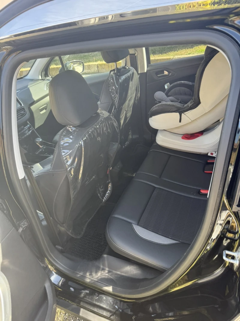 Peugeot 2008, снимка 2 - Автомобили и джипове - 52657967