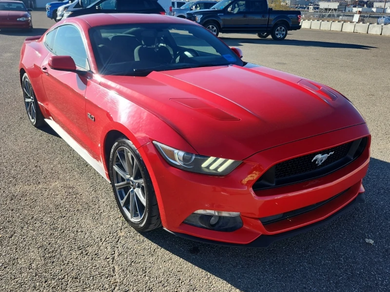 Ford Mustang GT * * CARFAX * * АВТО КРЕДИТ * * , снимка 2 - Автомобили и джипове - 52560935