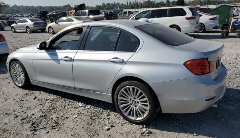 BMW 335 XI* Автокредит* , снимка 2 - Автомобили и джипове - 52749442