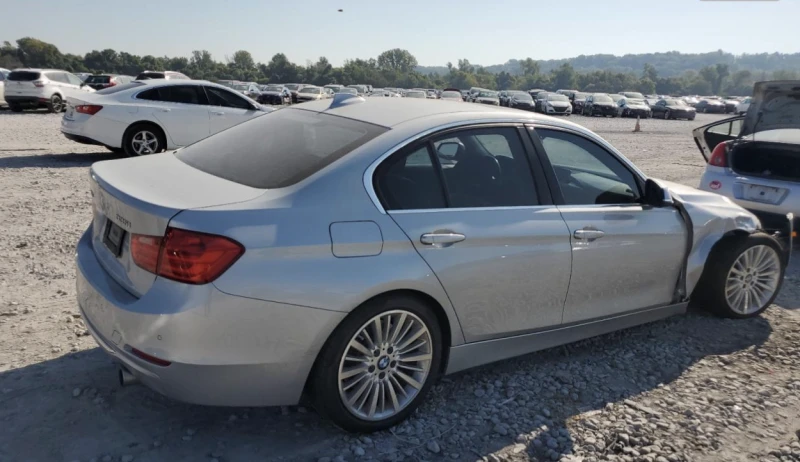 BMW 335 XI* Автокредит* , снимка 3 - Автомобили и джипове - 52749442