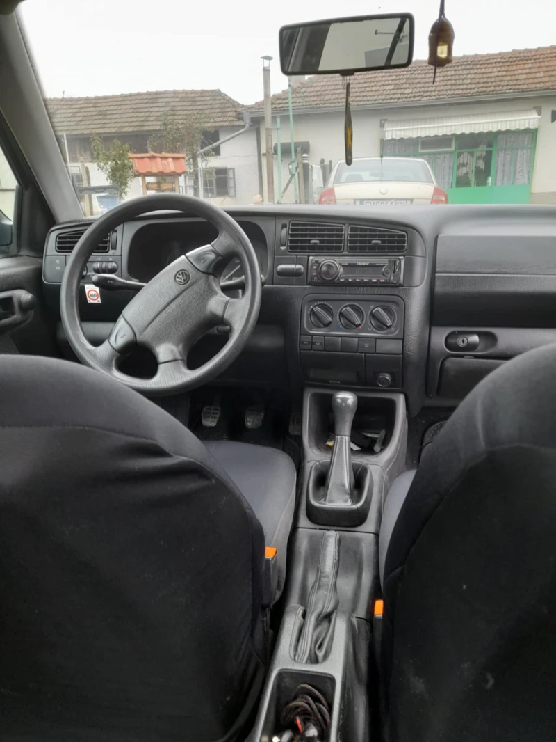 VW Vento, снимка 5 - Автомобили и джипове - 52594497