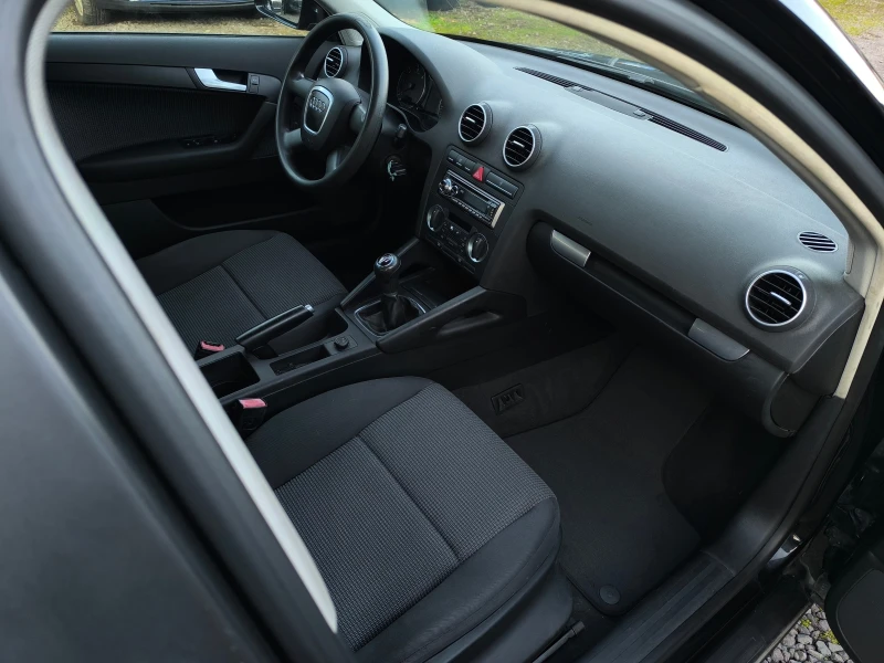 Audi A3 -1.9TDI-105кс-КЛИМАТРОНИК-SPORTBACK-, снимка 14 - Автомобили и джипове - 53151874
