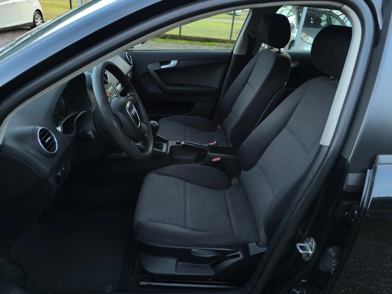 Audi A3 -1.9TDI-105кс-КЛИМАТРОНИК-SPORTBACK-, снимка 9 - Автомобили и джипове - 53151874