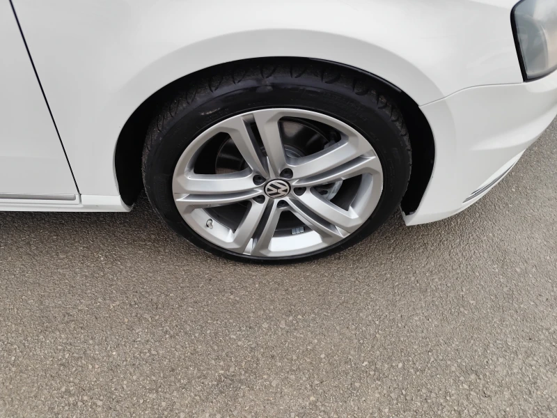VW Passat 2.0TDi* R-LINE* HIGHLINE* EURO5B* , снимка 15 - Автомобили и джипове - 53199140