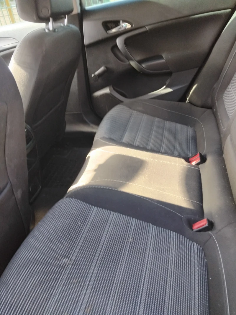 Opel Insignia CDTI, снимка 10 - Автомобили и джипове - 53264377