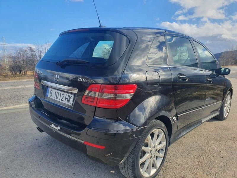 Mercedes-Benz B 200 CDI 140к.с. На Части, снимка 5 - Автомобили и джипове - 46829788