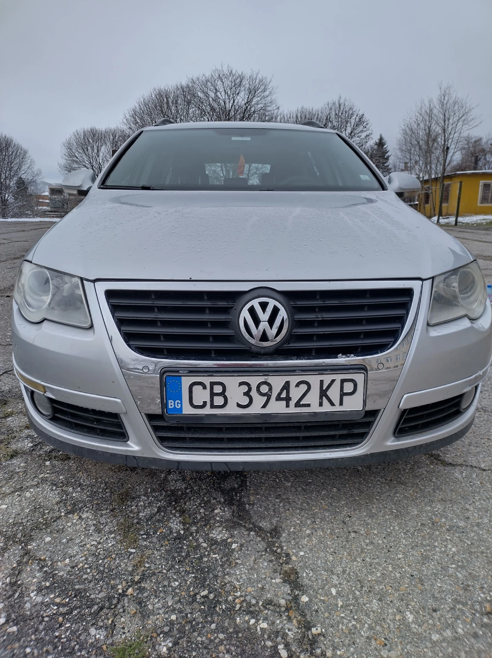 VW Passat Комби  - изображение 8