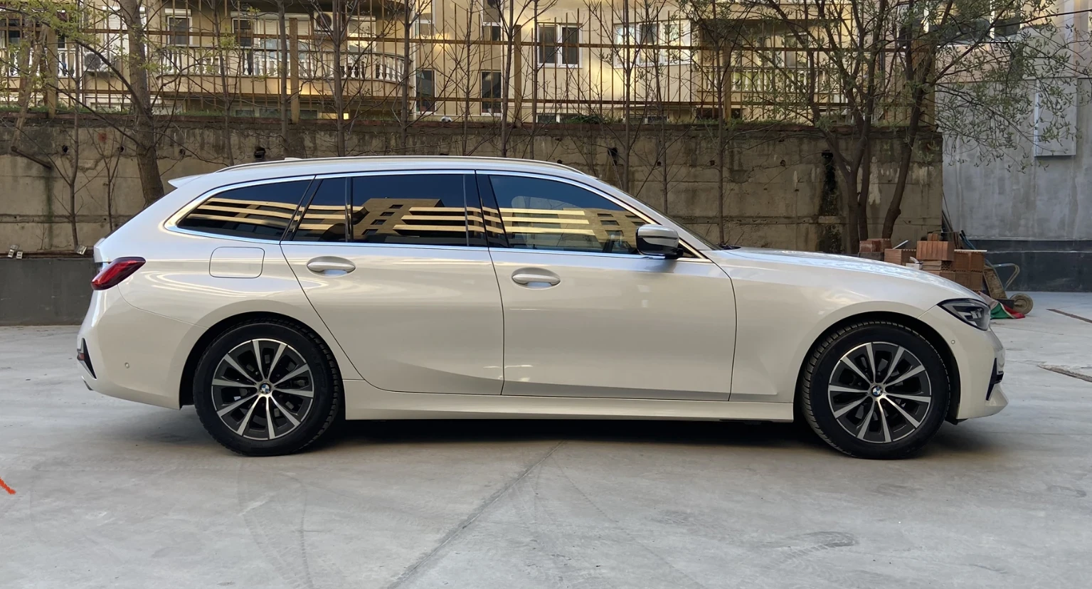 BMW 320 d сервизна история / обслужена / перфектна - изображение 5