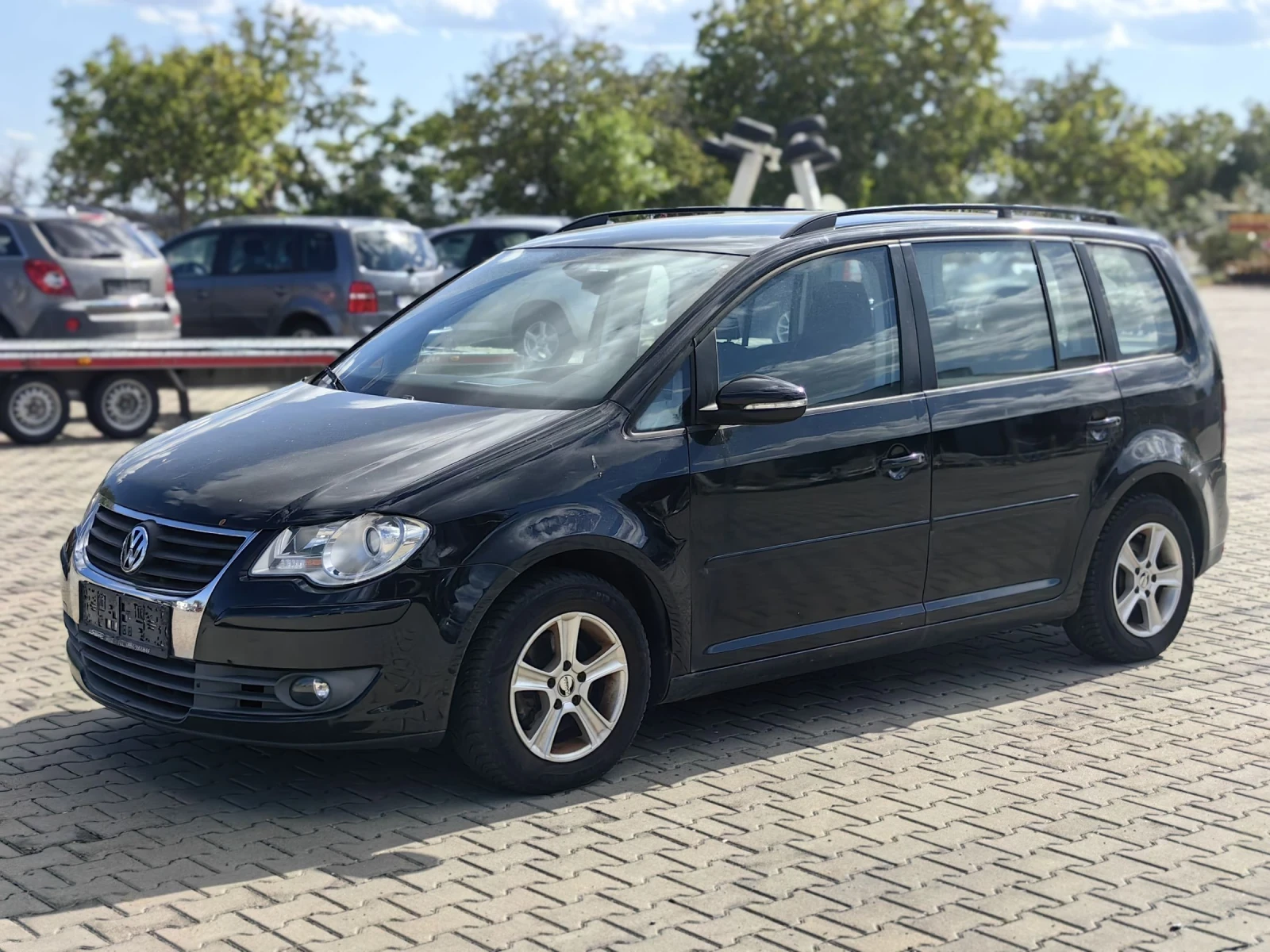 VW Touran 2010г 1.9тди 105кс ЗАБЕЛЕЖКИ За Боя - изображение 2