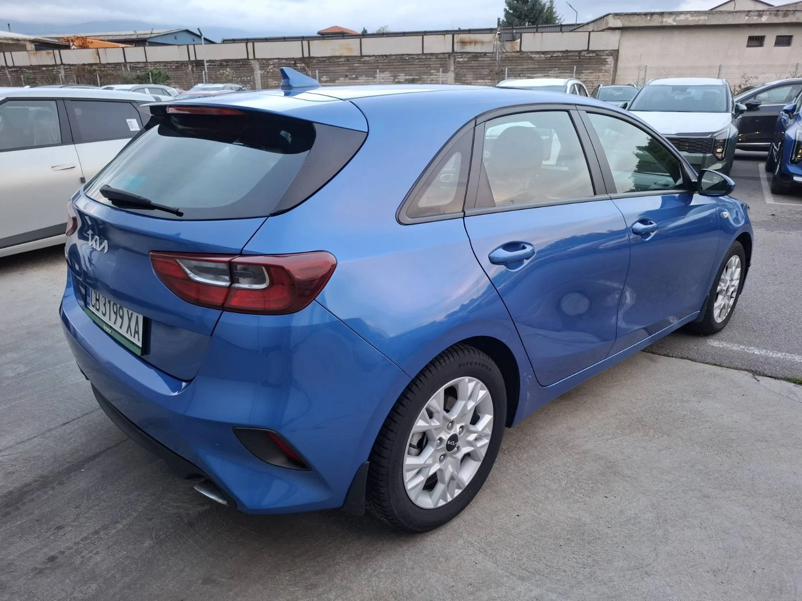 Kia Ceed 1.5 T-gdi Comfort Гаранция - изображение 4