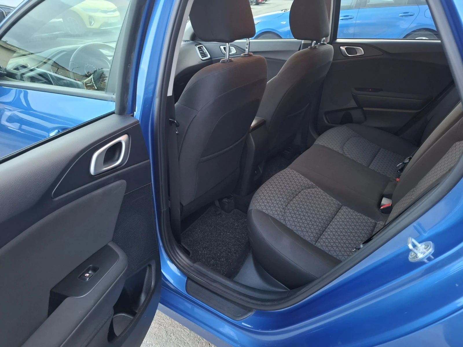 Kia Ceed 1.5 T-gdi Comfort Гаранция - изображение 7