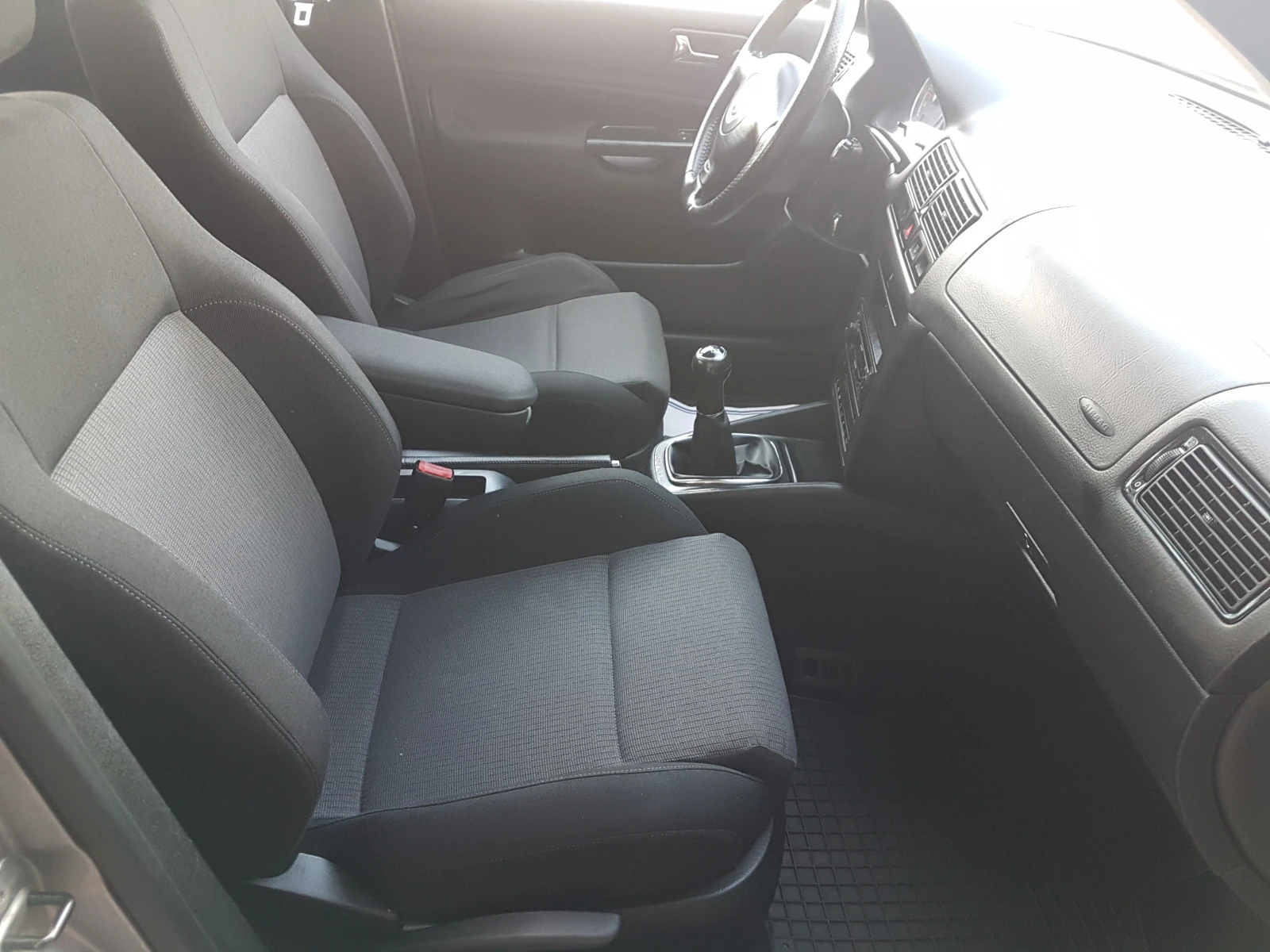 VW Golf 1.9 TDI 90кс - изображение 7