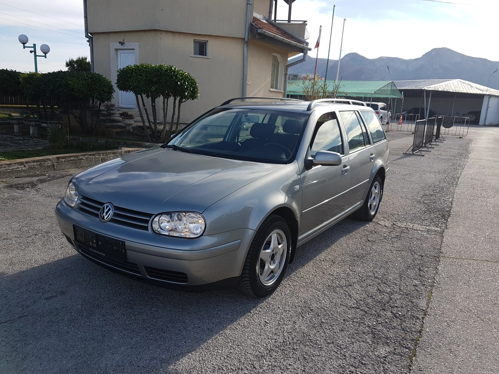 VW Golf 1.9 TDI 90кс - изображение 2