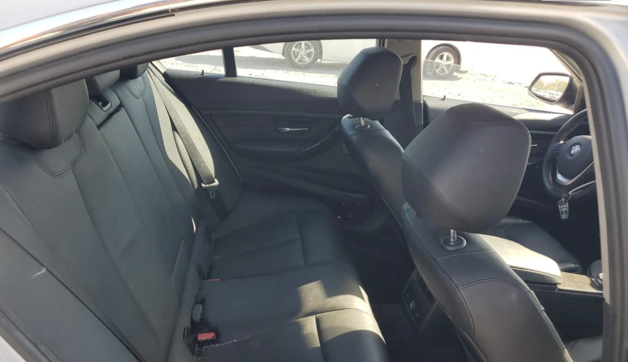 BMW 335 XI* Автокредит*  - изображение 10