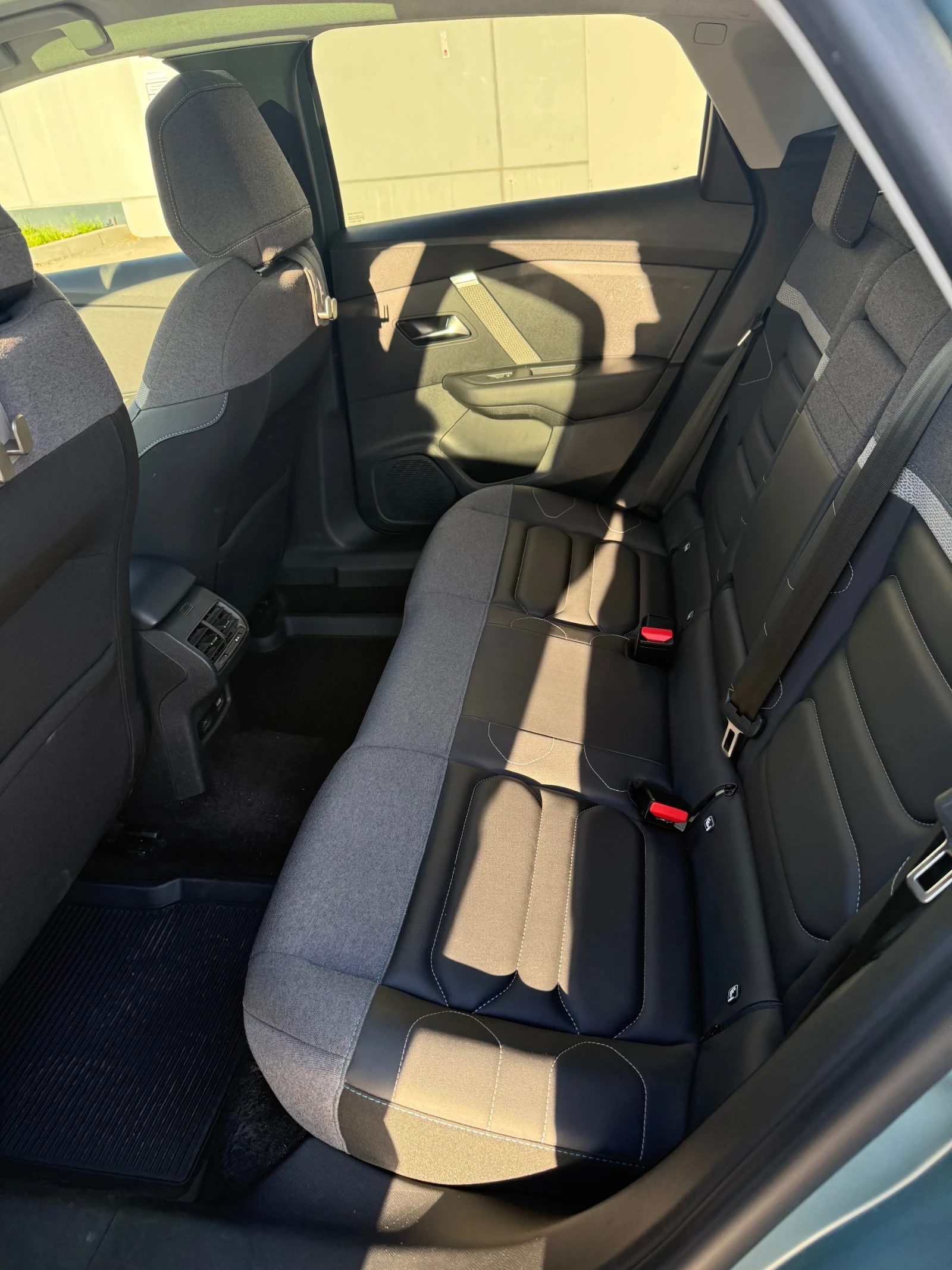 Citroen C4 SHINE PureTech 130 S&S EAT8 E6.4 | Mobile.bg � ����������� 8