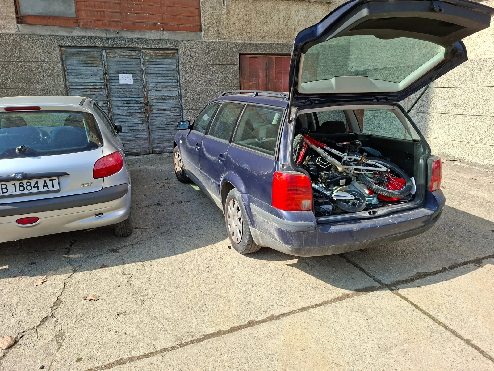 VW Passat 1.9 TDI, снимка 5 - Автомобили и джипове - 53561327