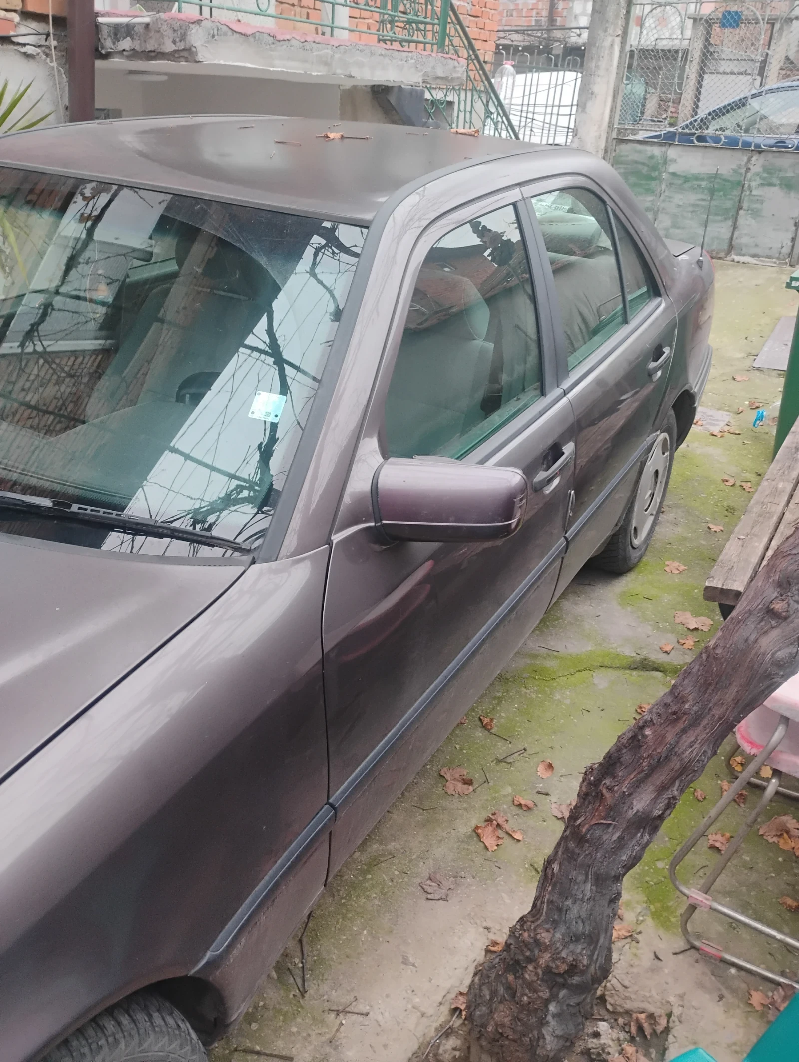 Mercedes-Benz C 180 Ц 180. 122 конски сили , снимка 9 - Автомобили и джипове - 53816460