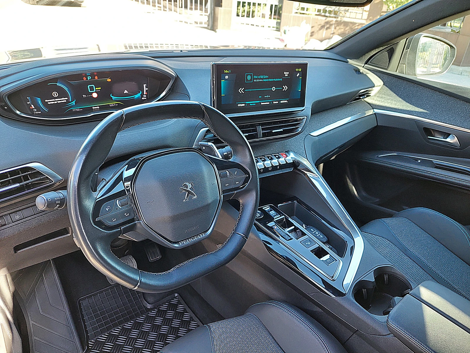 Peugeot 3008 Peugeot 3008 New Line Up GT 1.6 Plug-in HYBRID 4x4 | Mobile.bg � ����������� 11